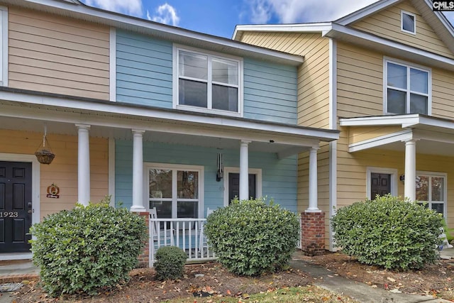 view of front of house with a porch