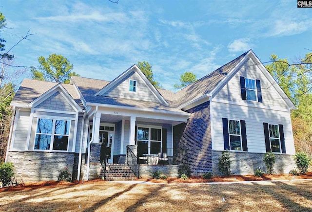 craftsman-style home with a porch