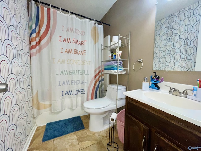 full bathroom with shower / bath combination with curtain, vanity, and toilet