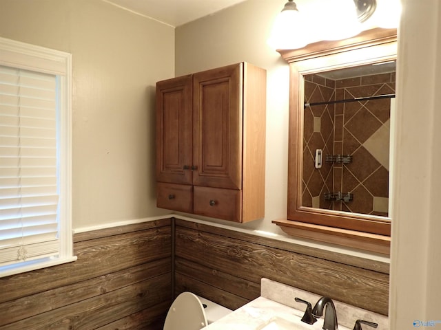724 Frost St SW, Hartselle, AL 35640 - bathroom featuring vanity and a tile shower