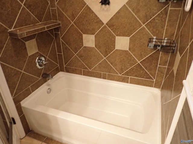724 Frost St SW, Hartselle, AL 35640 - full bath with tub / shower combination