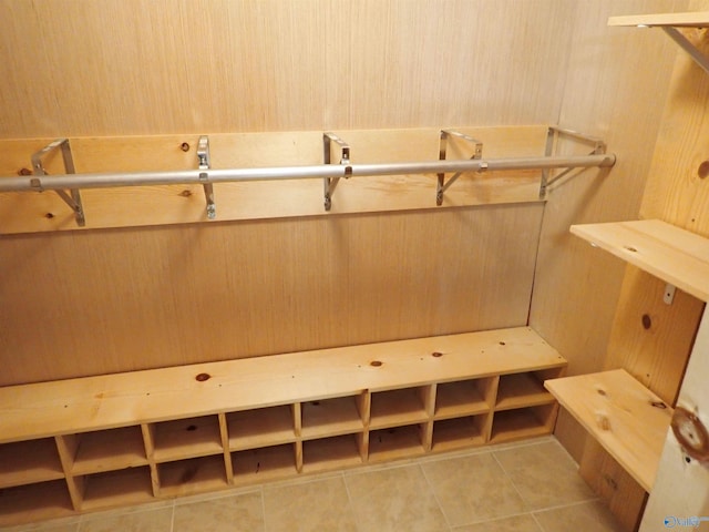 724 Frost St SW, Hartselle, AL 35640 - spacious closet featuring light tile patterned flooring