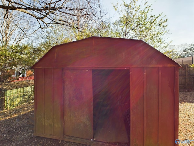 view of outbuilding