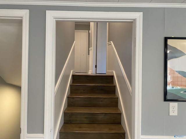 stairway with ornamental molding