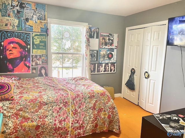 bedroom with a closet