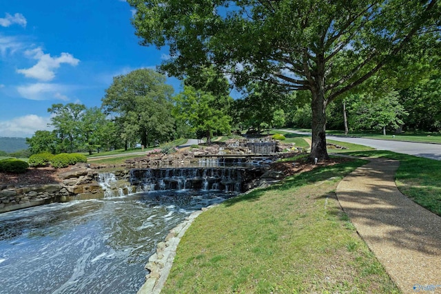 2907 Madrey Ln, Hampton Cove, AL 35763 - view of property's community featuring a lawn