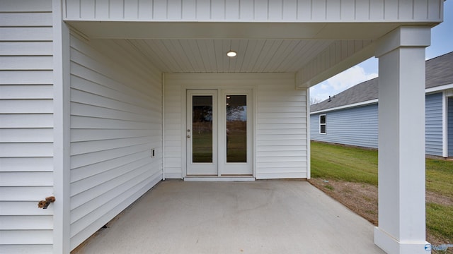 doorway to property featuring a patio