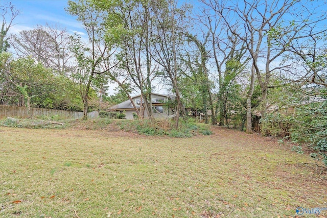 view of yard featuring fence