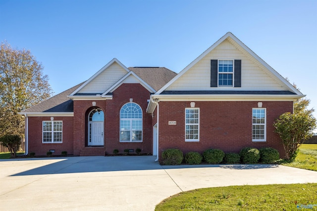 view of front property