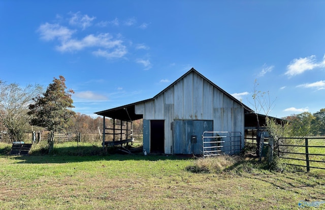 view of outbuilding