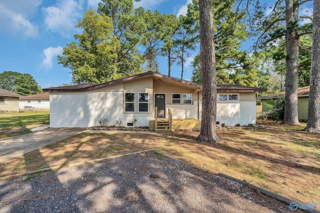 view of front of home with entry steps