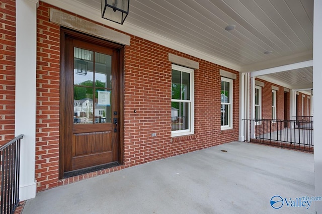 property entrance with a porch