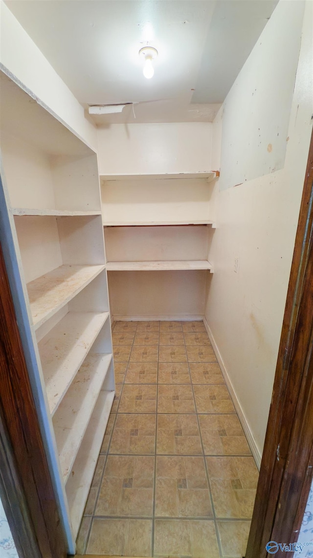 2808 Elmore Rd, Huntsville, AL 35805 - view of pantry