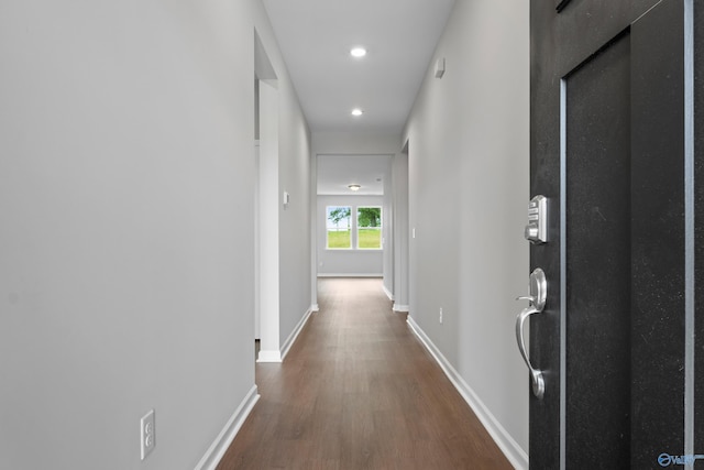 148 Aurora Cir, Fayetteville, TN 37334 - hall with dark wood-style flooring, recessed lighting, and baseboards