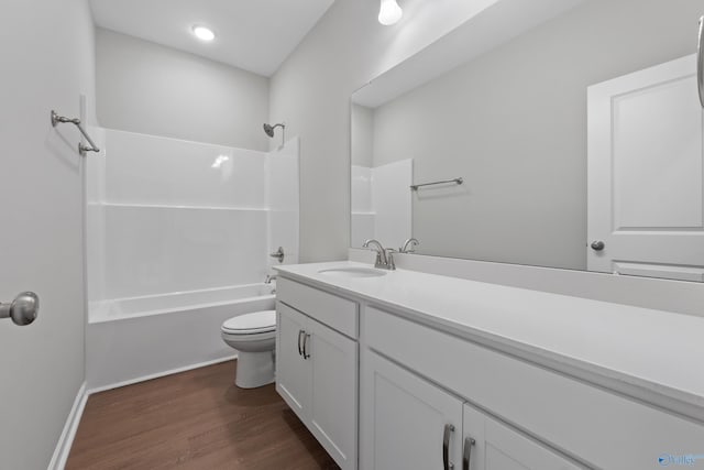 148 Aurora Cir, Fayetteville, TN 37334 - full bathroom with toilet, vanity, wood finished floors, bathtub / shower combination, and baseboards