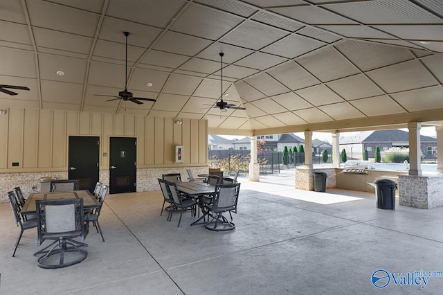 view of patio / terrace with ceiling fan