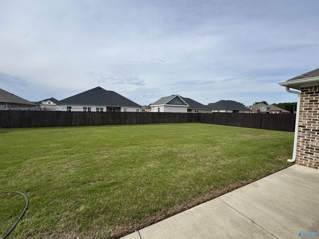 17401 Stonegate Dr, Athens, AL 35613 - view of yard