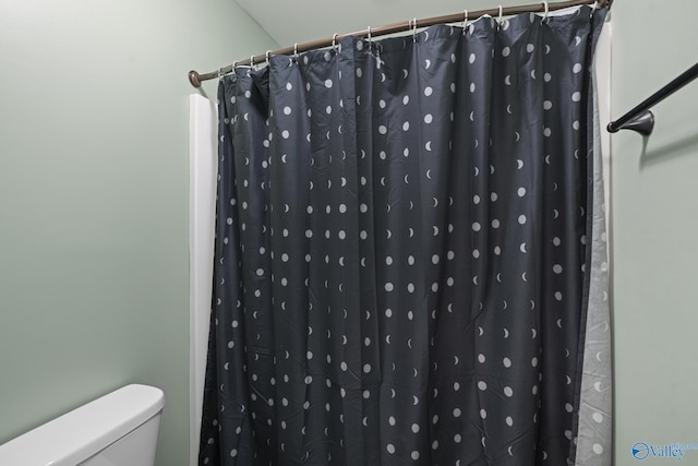 1530 Trek St NE, Huntsville, AL 35811 - bathroom with toilet and a shower with curtain