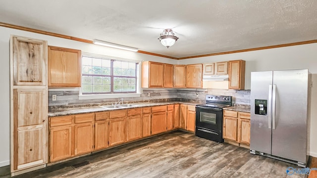 kitchen featuring under cabinet range hood, dark wood-style floors, stainless steel fridge, black electric range oven, and a sink