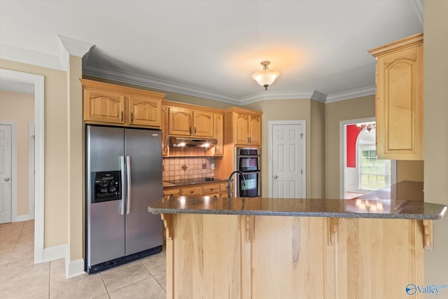kitchen featuring stainless steel appliances, a peninsula, light tile patterned floors, backsplash, and crown molding