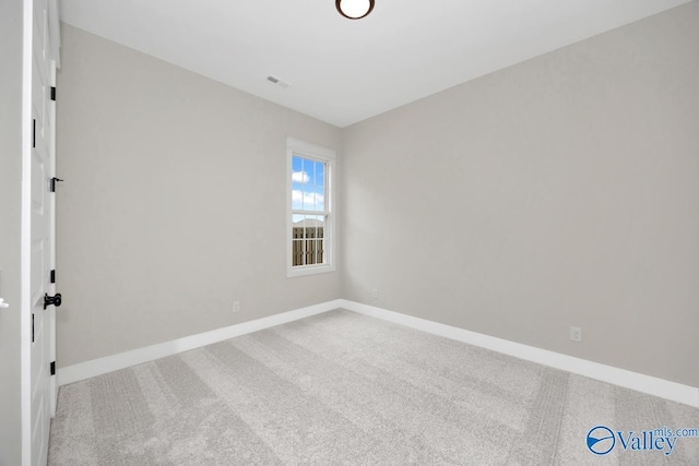 view of carpeted spare room