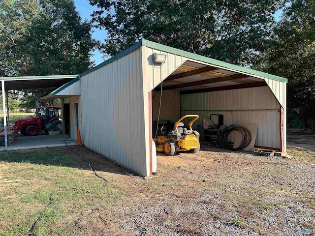 view of outbuilding