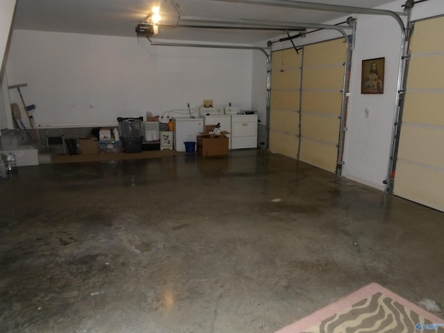 784 County Road 33, Fyffe, AL 35971 - garage featuring a garage door opener and washing machine and dryer