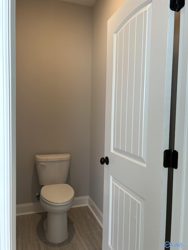 4359 Willow Bend Ln SE, Owens Cross Roads, AL 35763 - bathroom with baseboards