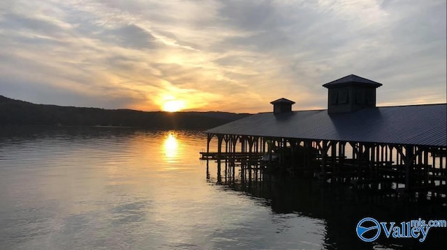 Listing photo 3 for 90 Boathouse Dr, Guntersville AL 35976