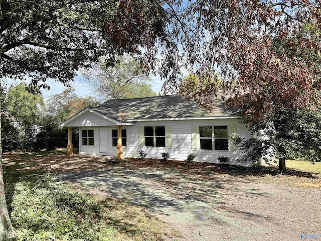 2061 Lindsay Ln S, Athens, AL 35613 - view of front facade featuring a shingled roof