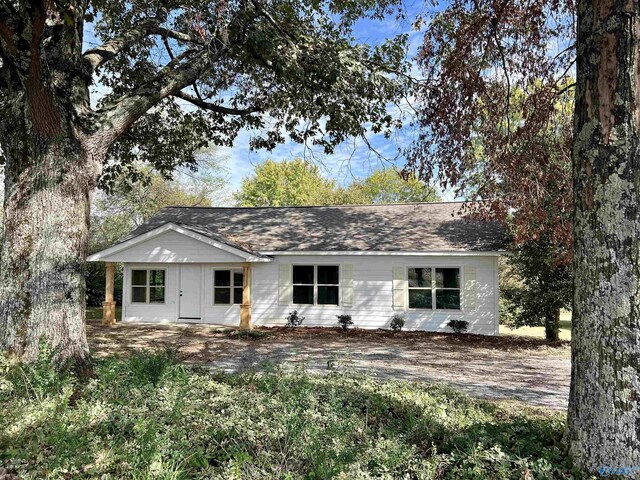 2061 Lindsay Ln S, Athens, AL 35613 - view of front of house featuring roof with shingles