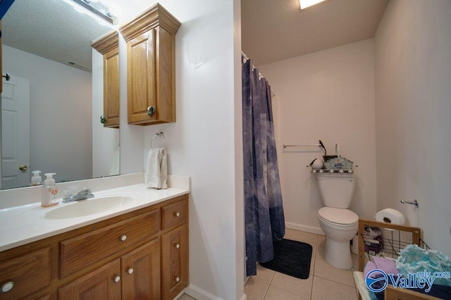 full bathroom with baseboards, a shower with shower curtain, toilet, tile patterned flooring, and vanity