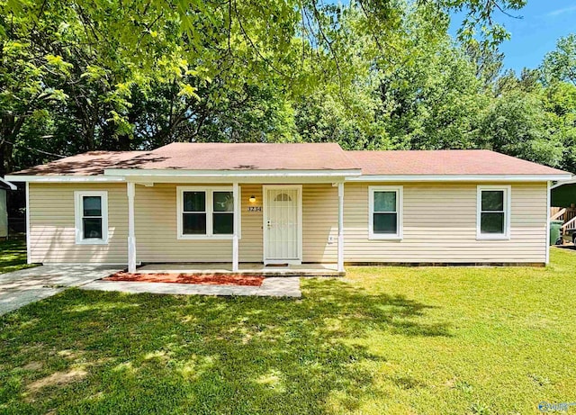 single story home with a porch, roof with shingles, a front lawn, and crawl space