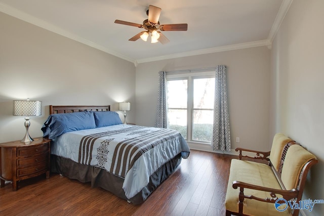 bedroom with ornamental molding, a ceiling fan, and wood finished floors