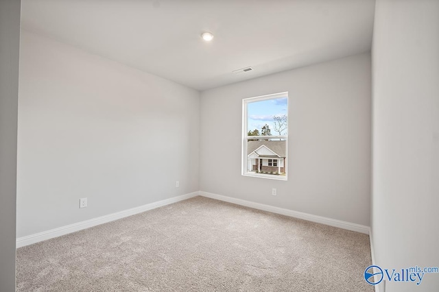 view of carpeted spare room