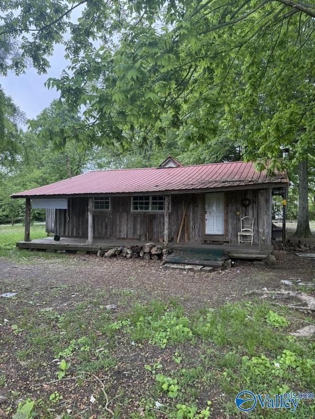 1522 County Road 138, Rainsville, AL 35978 - view of front of home featuring metal roof