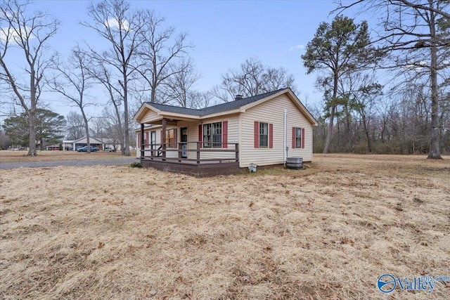 view of front of house with a porch