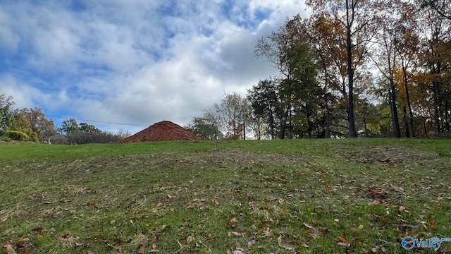 Listing photo 3 for 0.42/-ACRES Dogwood Cir, Athens AL 35611