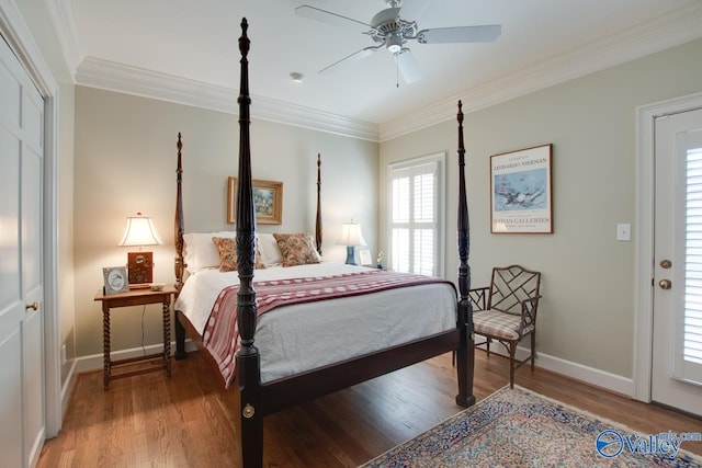 bedroom with ceiling fan, ornamental molding, a closet, and light hardwood / wood-style floors