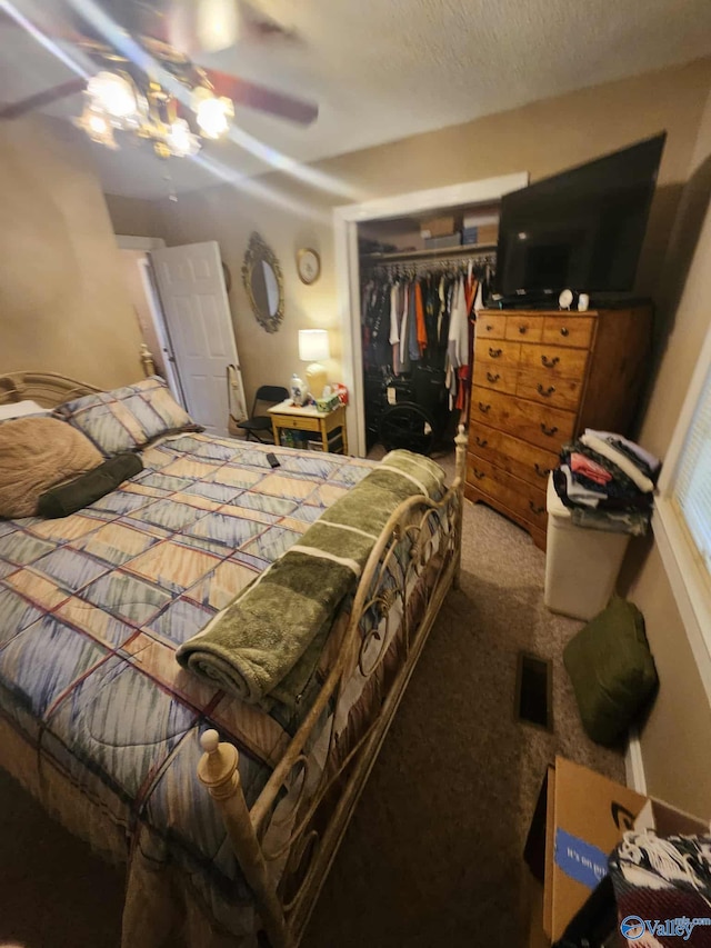 2505 E Broad St, Gadsden, AL 35905 - bedroom with a closet, carpet, and ceiling fan