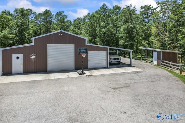 8879 County Road 27, Springville, AL 35146 - garage featuring a garage