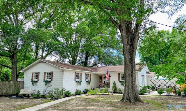 659 Vaughn Bridge Rd NW, Hartselle, AL 35640 - ranch-style house with brick siding