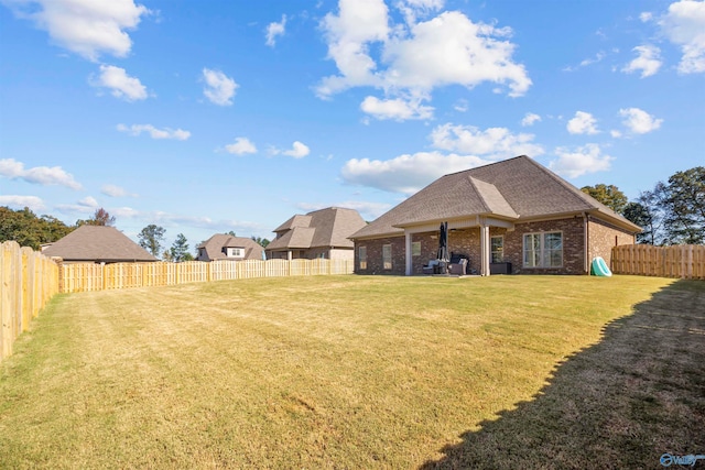 view of yard with a patio