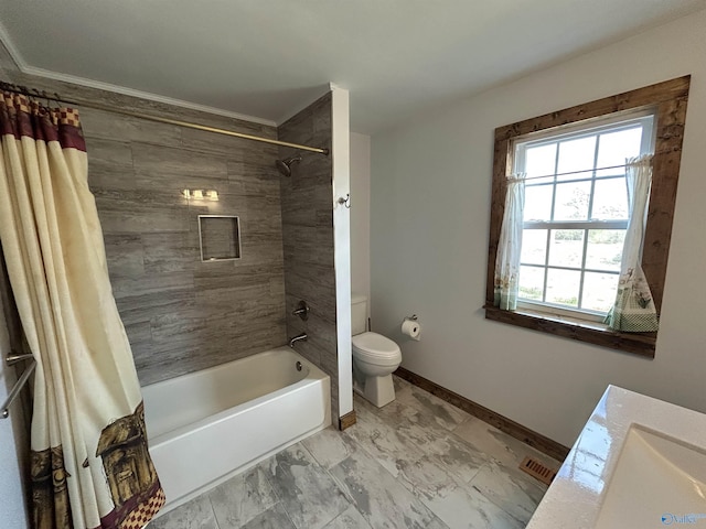 full bath with shower / bath combo with shower curtain, toilet, and baseboards