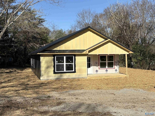 view of front of property featuring board and batten siding