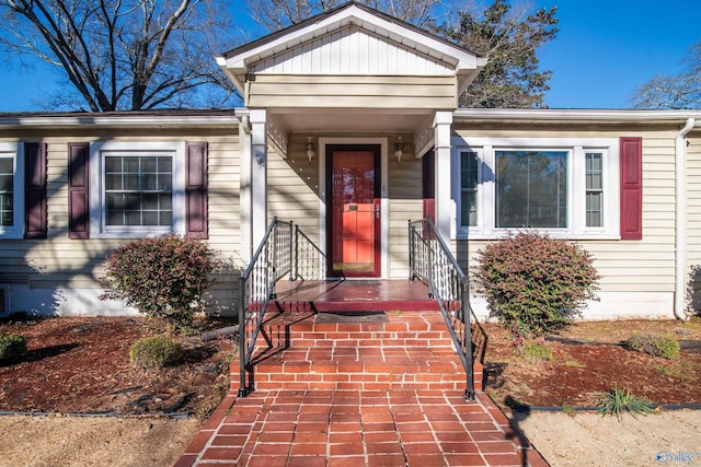 view of property entrance