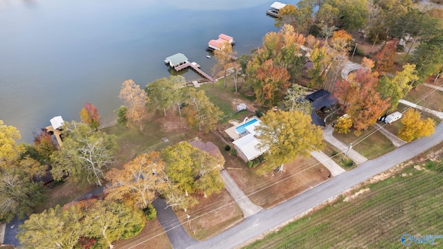 2055 Big Nose Dr, Centre, AL 35960 - aerial view of property's location featuring a large body of water