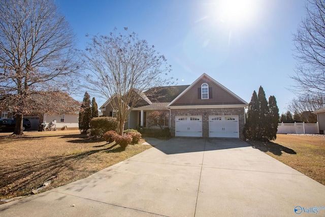 view of front of house featuring a front yard