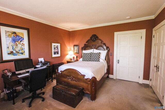 carpeted bedroom featuring baseboards and crown molding