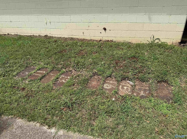 3004 SW Clopton St Unit 28, Huntsville, AL 35805 - exterior view of concrete block siding